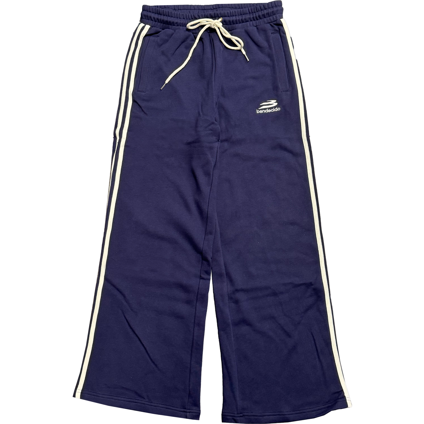 BENDECIDO SWEATPANTS